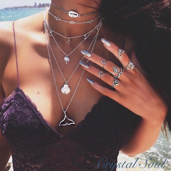 Jewelry - 🎉Bohemian Multi layer Vintage Silver Necklace